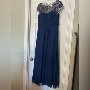 Women’s formal navy gown size 6